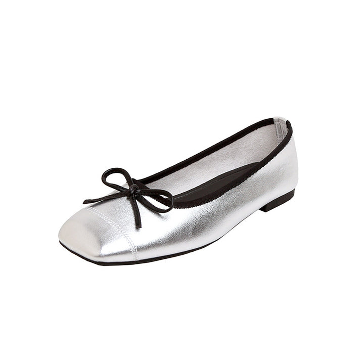 Dame ballerinas med elegant sløjfedetalje og blød lædoverflade Stilla