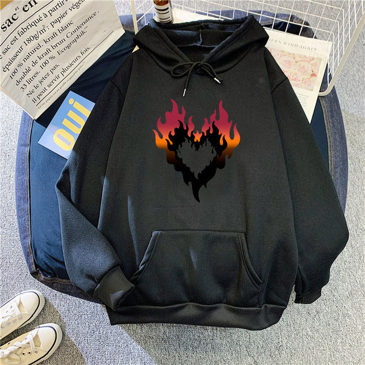 Kvinders hoodie med kreativ flammehjerte design Skovae