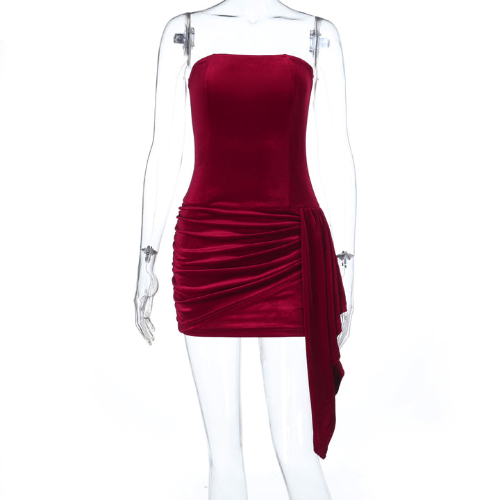 Dame elegant minikjole med asymmetrisk ruffles detaljer og off-shoulder design Skovae