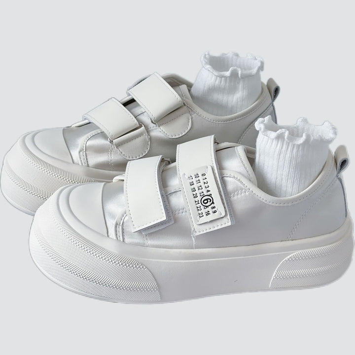 Dame Plateau-Sneaker med elastisk velcro og åndbar konstruktion Stilla