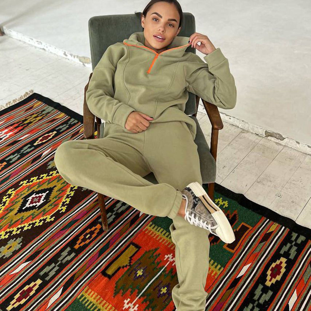 Dame sporty fleece loungewear sæt med praktisk lynlås Skovae