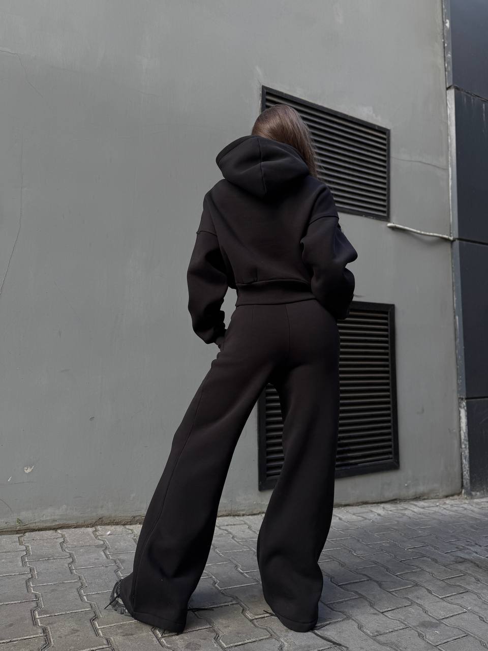 Kvinder casual cropped hoodie og bredsnit joggers sæt Skovae