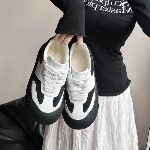 Dame Sporty Sneakers med moderne design og skridsikker sål Stilla
