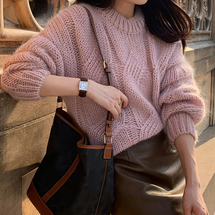 Kvinders chunky strikket sweater med kabeldesign og blød pasform Stilla