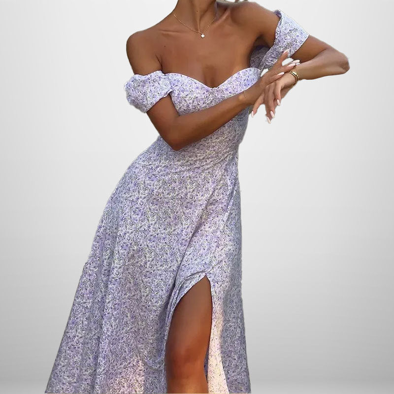 Dame Maxikjole med off-shoulder design og elegant slids Stilla