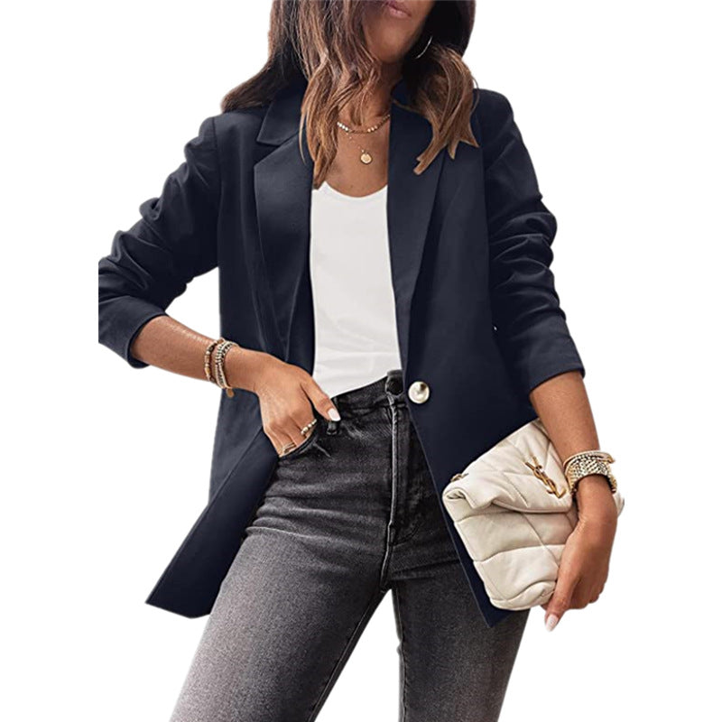 Dame Elegant Blazer med dekorative knapdetaljer og moderne snit Stilla