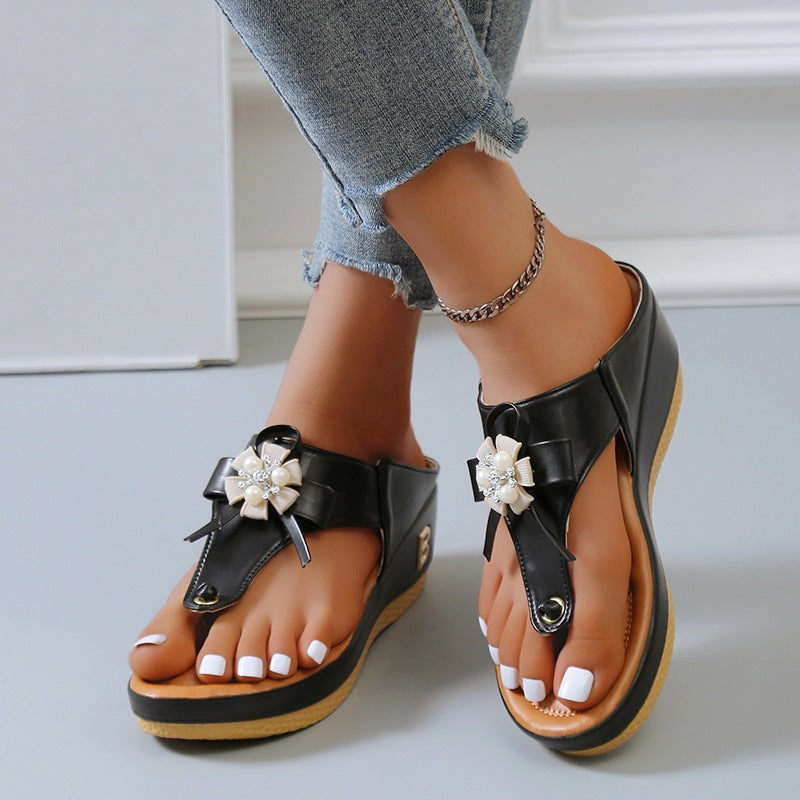 Dame Wedge-sandaler med elegant blomsterdekoration og skridsikker sål Stilla