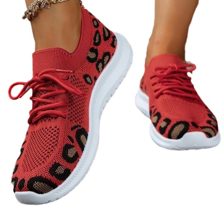 Dame Sporty og åndbare Sneakers med moderigtigt dyreprint Stilla