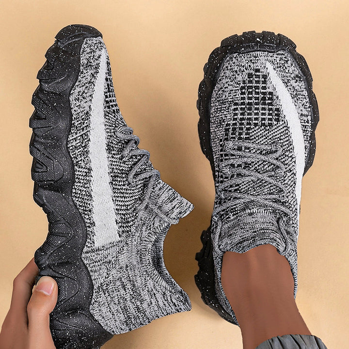 Dame Sporty Sneakers med fleksibelt strikdesign og polstret sål Stilla