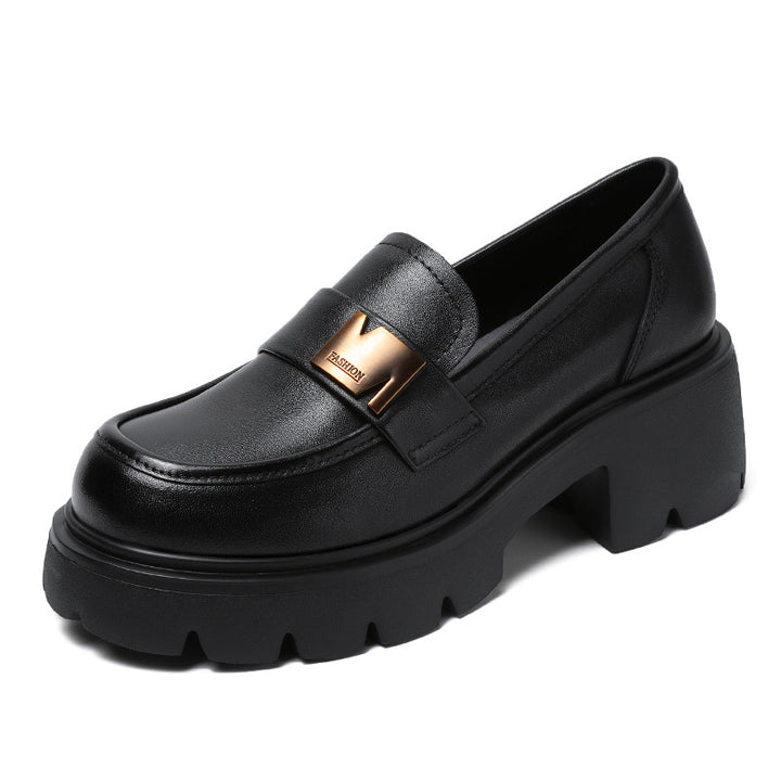 Dame Chunky Platform Slipper med dekorativ metallisk accent Stilla