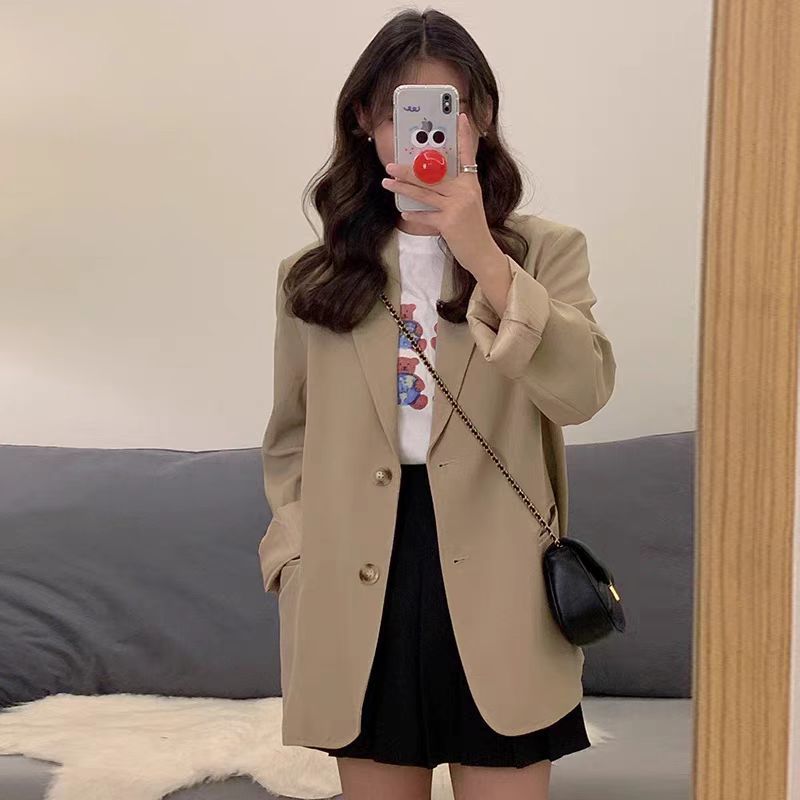 Kvindernes oversized blazer med elegante detaljer Stilla