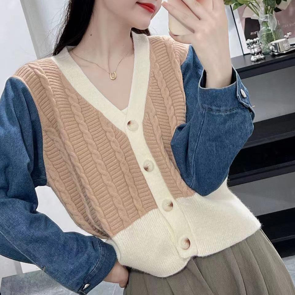 Kvinders stilfulde strikket cardigan med denimærmer Stilla