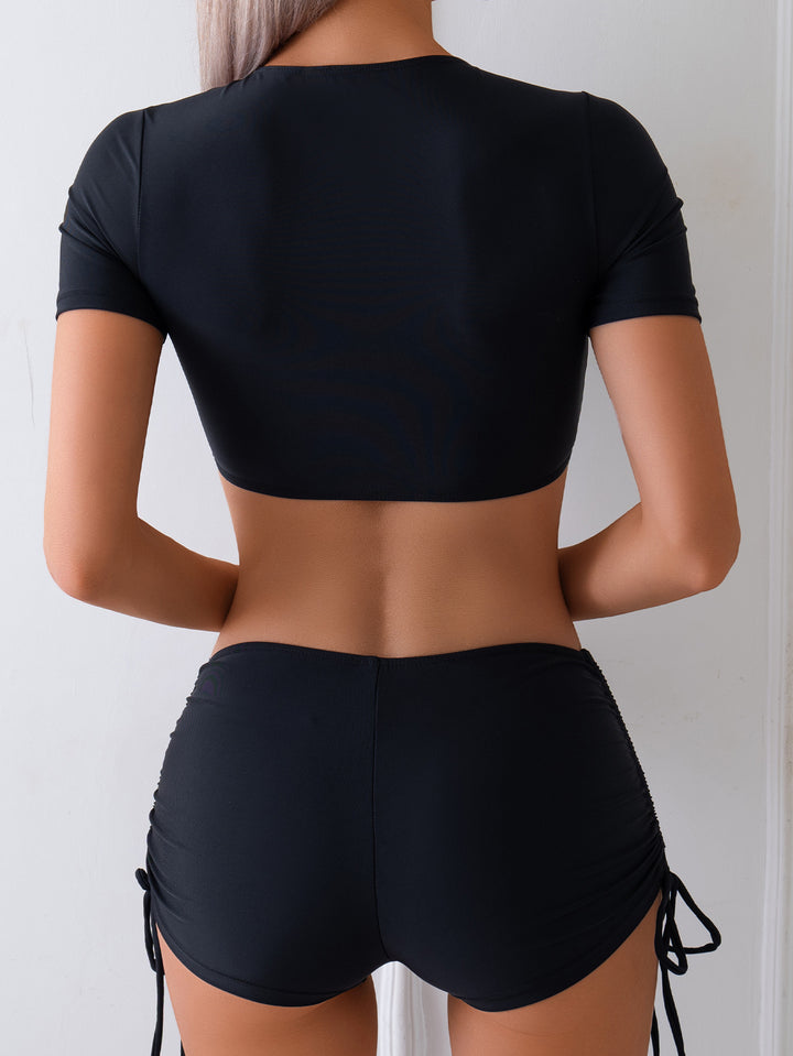 Dame Crop-Top Badedragt med snitdekoration og fleksible bindebånd Stilla