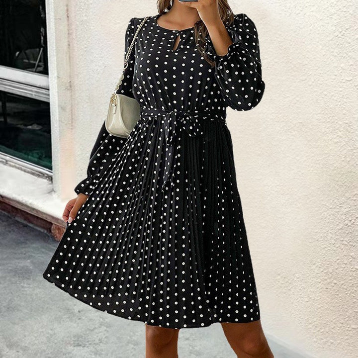 Dame Polka Dot Kjole med prydende taljebælte og udskårne ærmer Stilla
