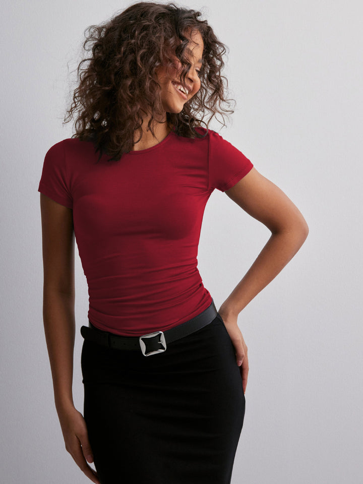 Dame figurtilpasset T-shirt Stilla