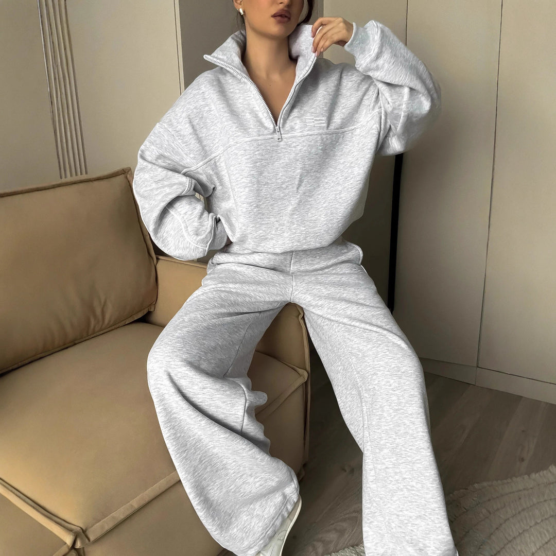 Kvinders cropped tracksuit med høj krave og slank lynlås Skovae