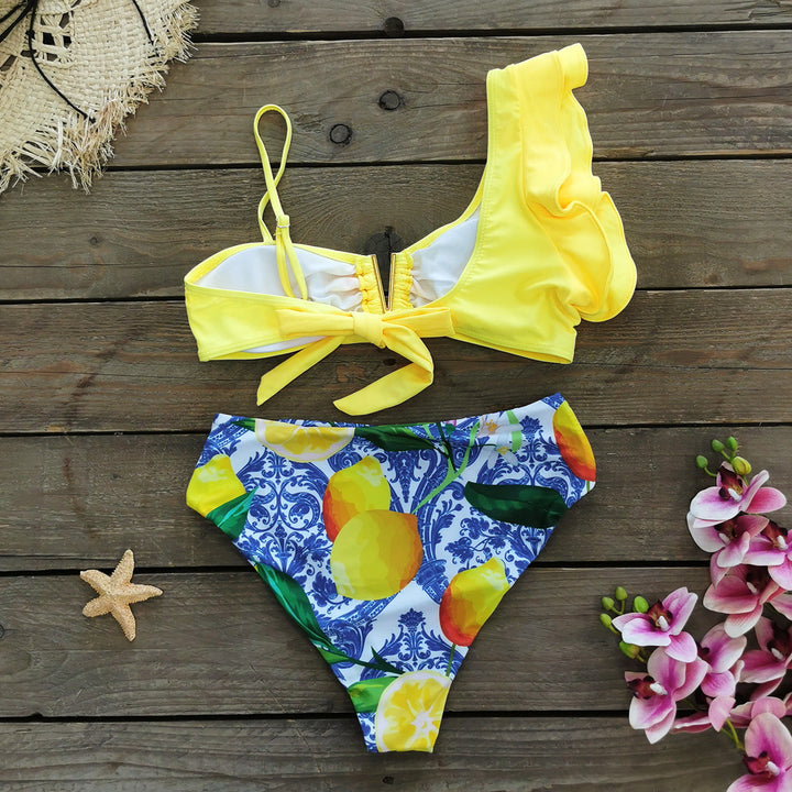 Dame bikini-sæt med flæseoverdel og højt skåret trusse Stilla