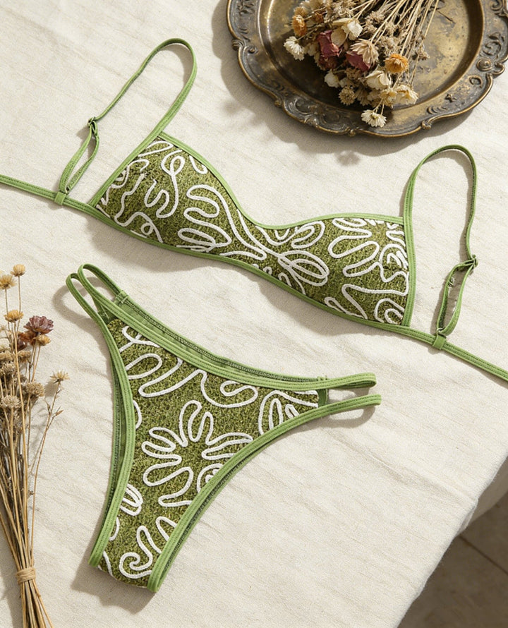 Dame Triangel-Bikini med trendy broderimønster Skovae