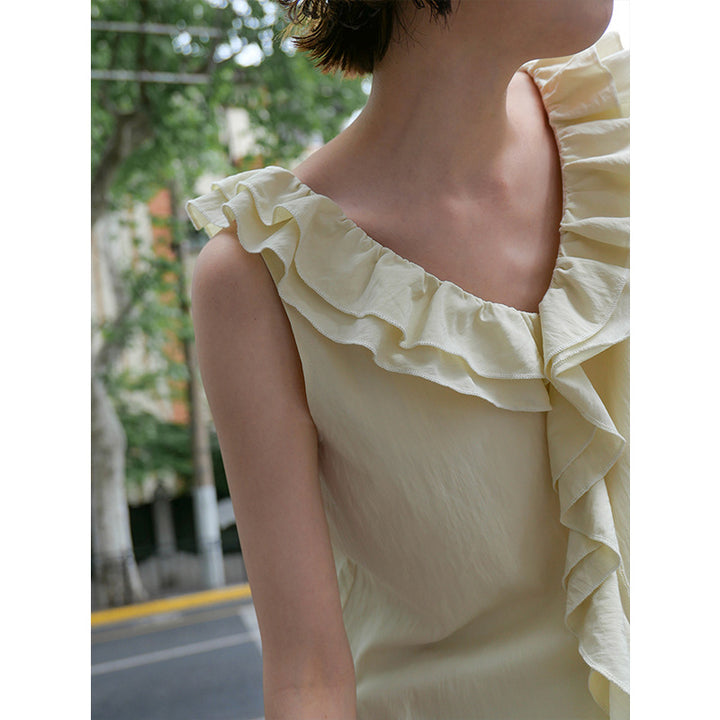 Dame ærmeløs kjole med ruffles detaljer og elegant snit Stilla