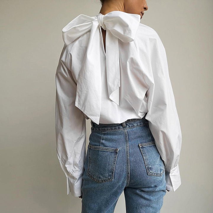 Damebluse med oversized sløjfekrave lavet af kvalitet bomuldsblanding Stilla