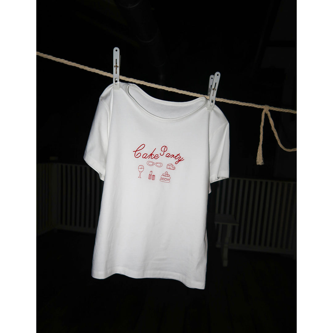 Dame T-shirt med legende silketryk og afslappet snit Stilla