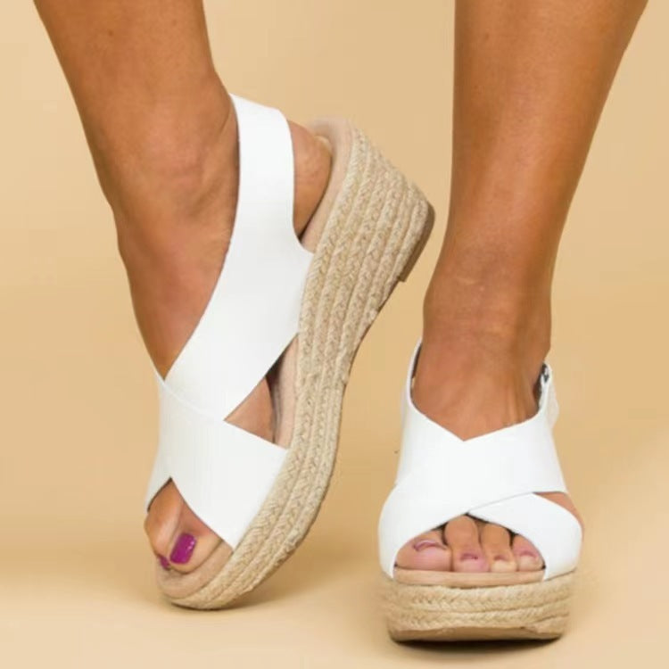 Dame Plateau Sandaler med krydsformede remme Stilla