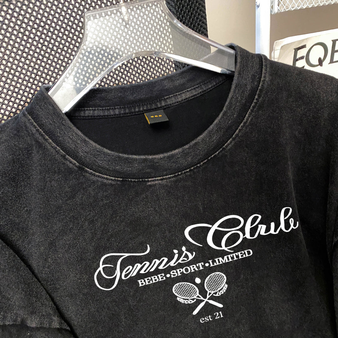 Dame T-shirt med afslappet tennis-design og højkvalitets bomuldsstof Stilla