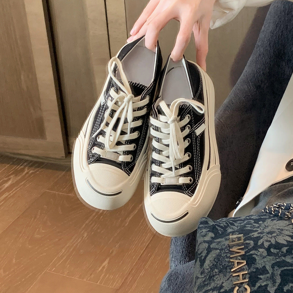 Dame sneakers i moderne design med komfortabel dæmpning og slidstærkt overmateriale Stilla
