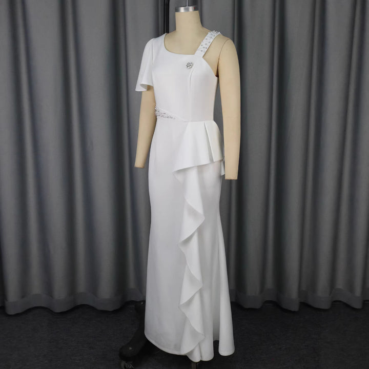 Dame Elegant aftenkjole med asymmetrisk snit og flæser Skovae