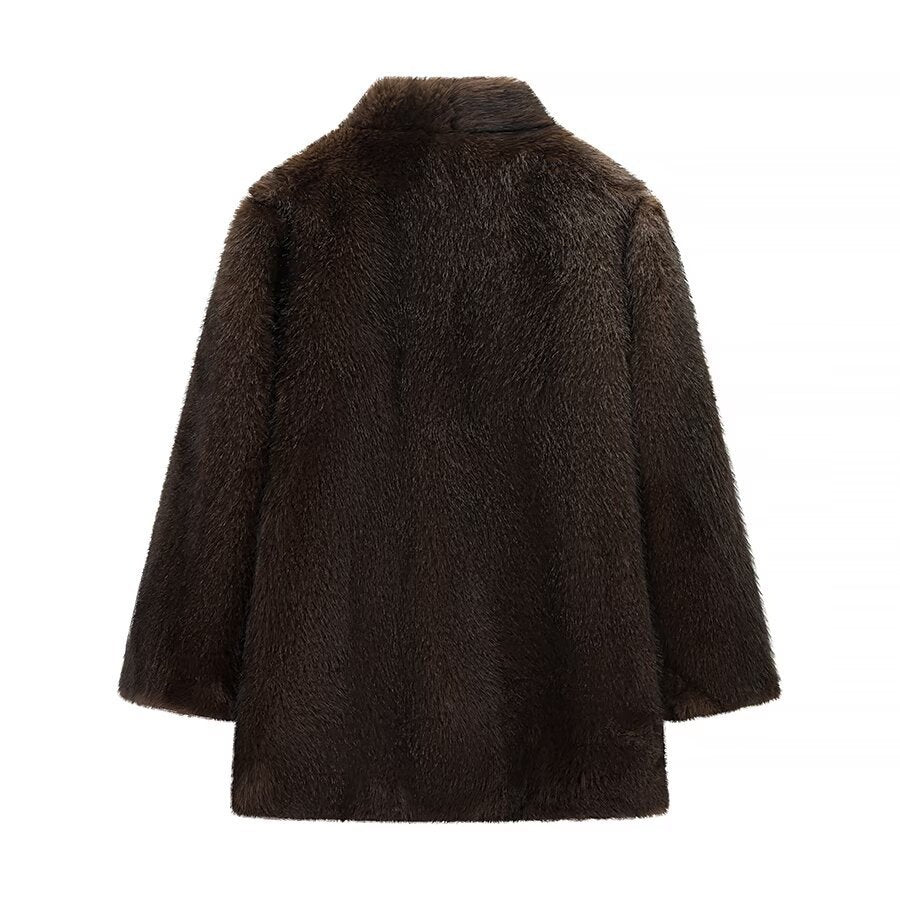 Kvinders hyggelige faux fur jakke med elegant krave og blød foring Stilla