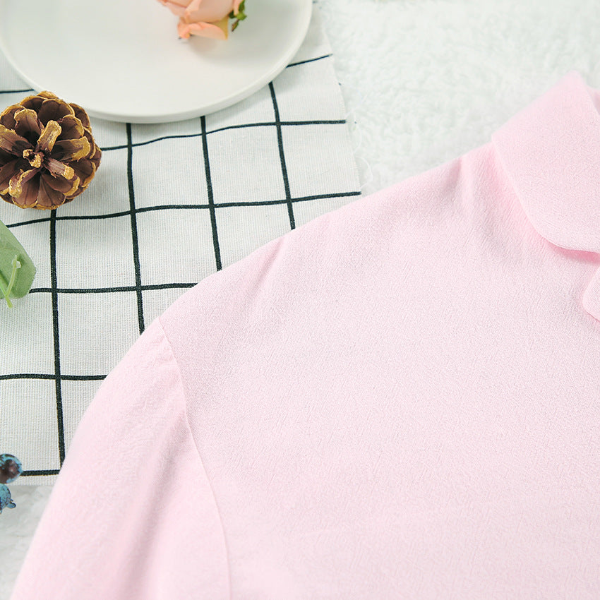 Damepyjamasæt med elegante ruffle-detaljer og afslappet pasform Stilla