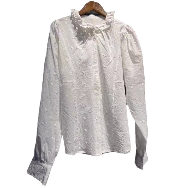 Damebluse med romantisk flæsedetalje Stilla