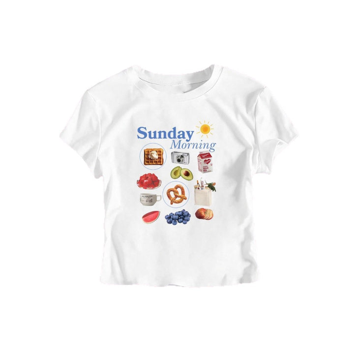 Dame T-shirt med kreativt morgenmadsmotiv og moderne skrift Skovae