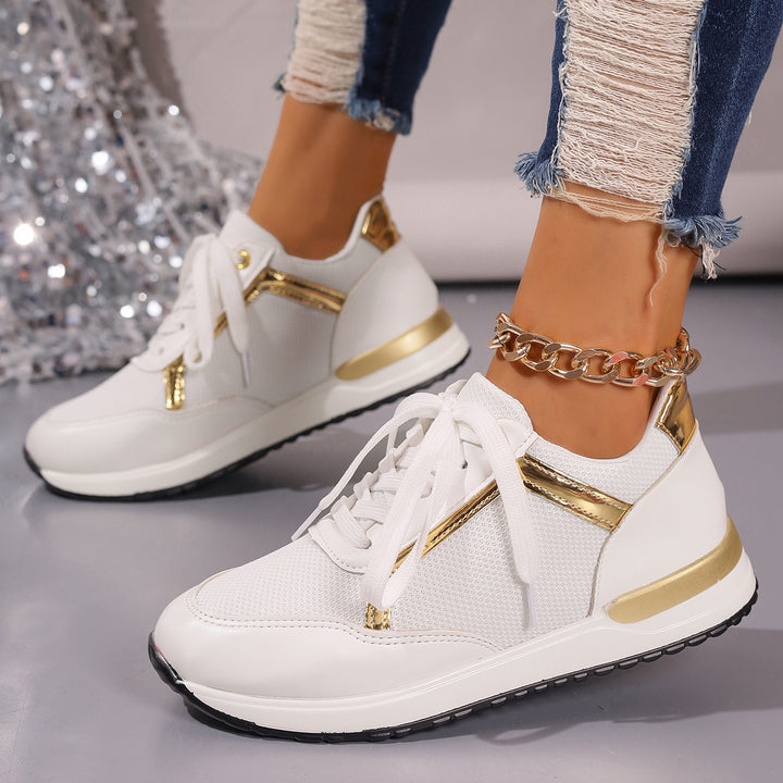 Dame Sporty Sneakers med moderigtige guldaccent og åndbar mesh-overflade Stilla