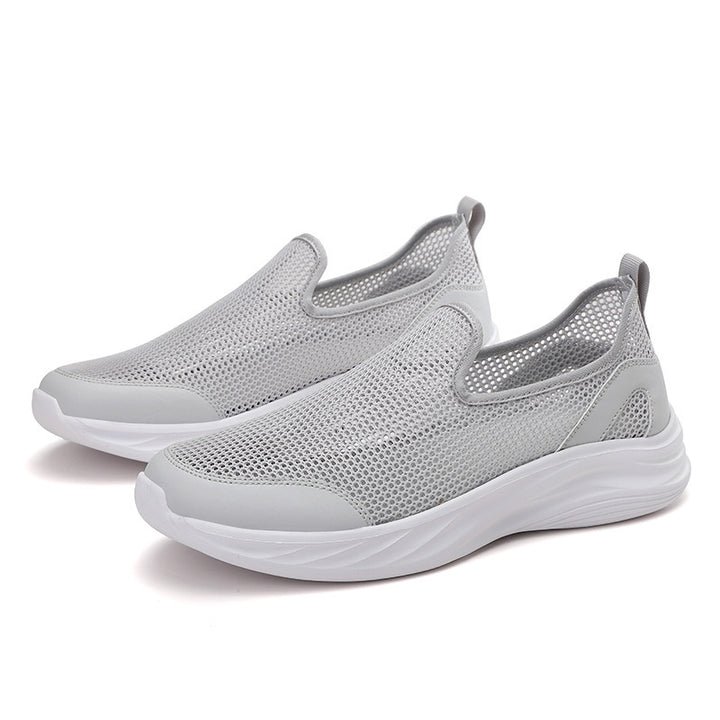 Herrer nan åndbar net-sportsko med slip-on form og stødabsorberende sål Skovae