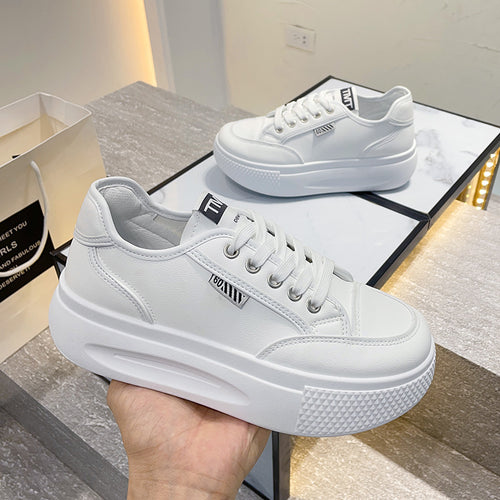 Dame sneakers med tyk sål og trendy design Stilla