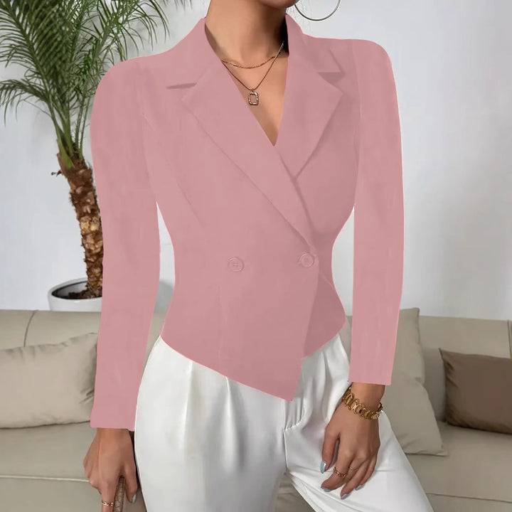 Dame figursyet blazer med dobbelte knaplukninger og elegant snit Stilla