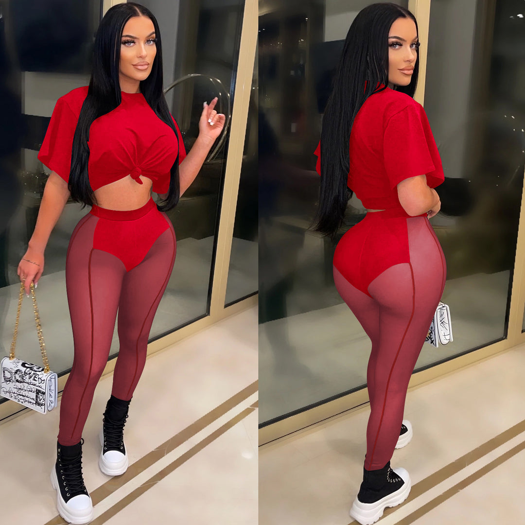 Dame sæt bestående af kort top og figursyet leggings med gennemsigtige indsatser Stilla