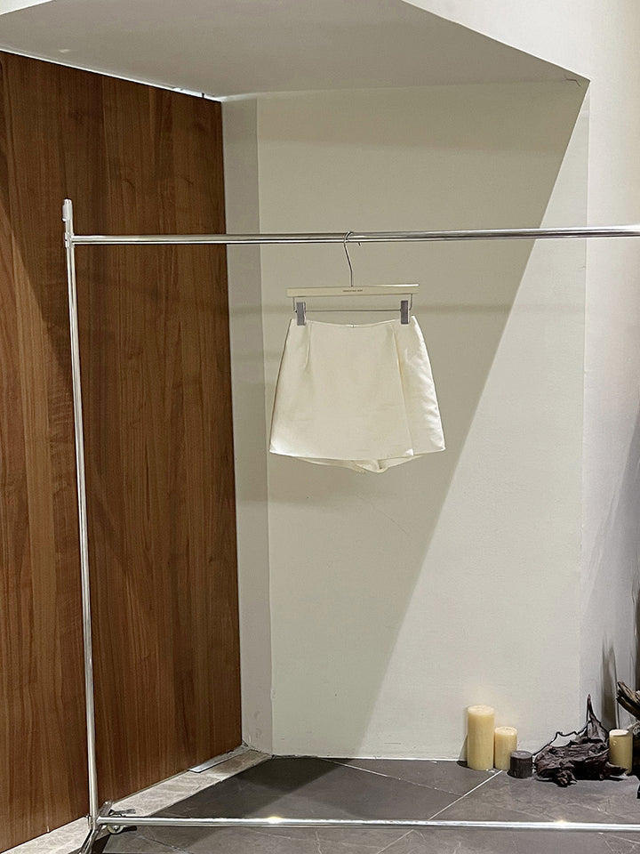Dame mode High-Waist shorts med elegant silhuet Stilla