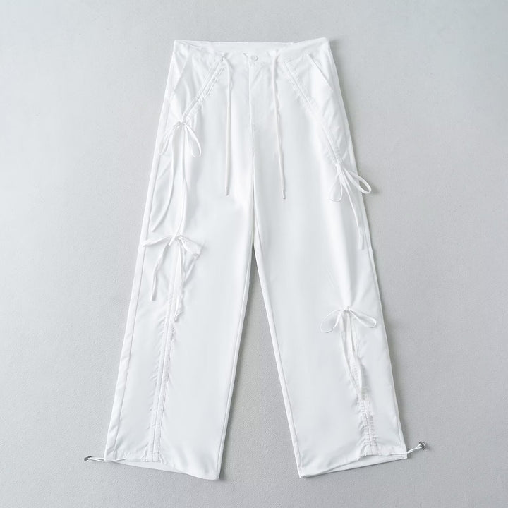 Dame moderigtig High-Waist Cargo-bukser med justerbar snørrelukning og praktiske sidelommer Stilla