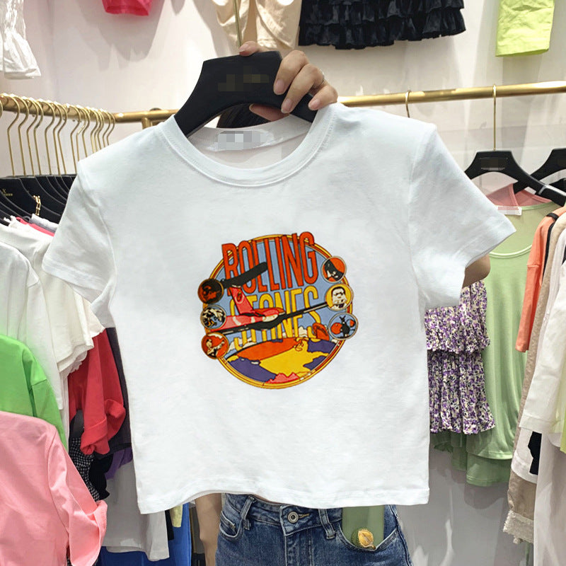 Kvinders kortærmet T-shirt med kreativt trykdesign og løs pasform