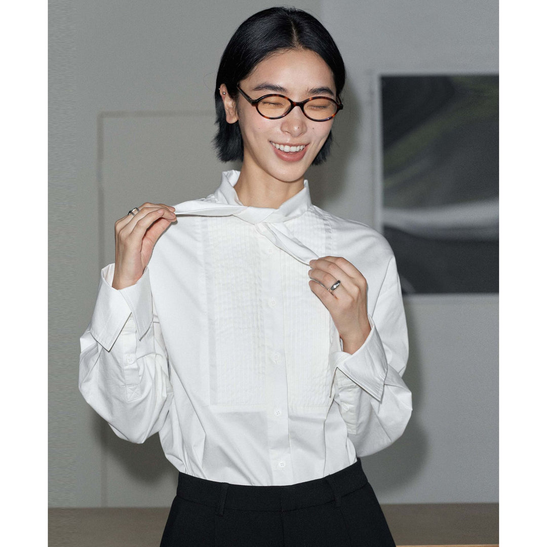 Damer elegant bluse med flæse detaljer og tætsiddende pasform Stilla