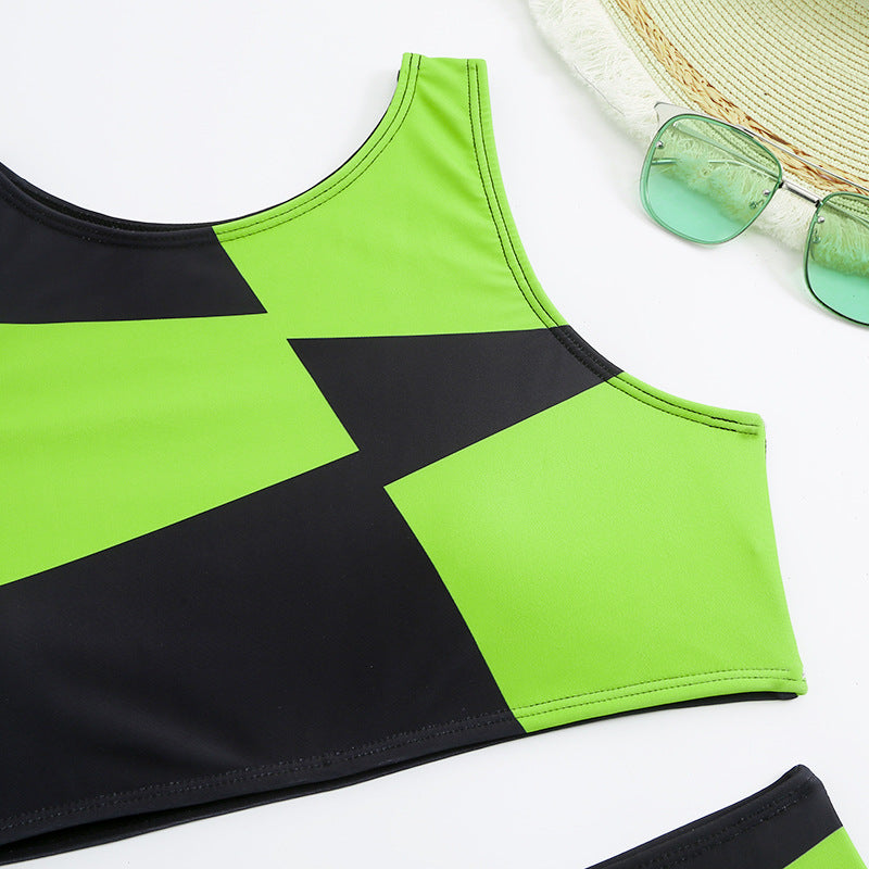 Dame Sporty Bikini med højhalset overdel og moderne cut-out Stilla