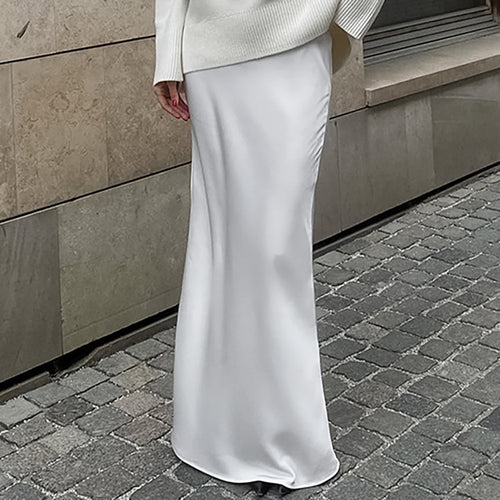 Dame Maxi-nederdel i flydende satin med høj taljebund og elegant snit Stilla