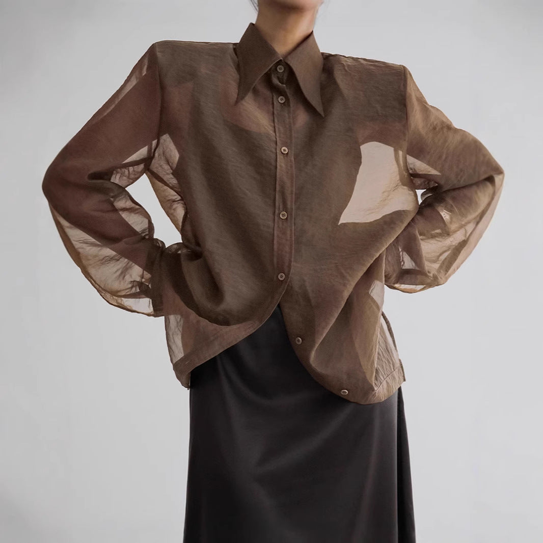 Dame transparent chiffonbluse med moderne snit og elegante detaljer Stilla