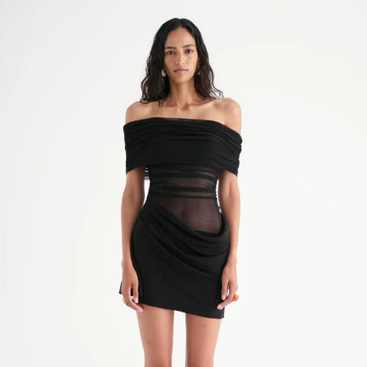 Dame Off-Shoulder Mini-Kjole med Flæsede Detailler og Figurformet Silhuet Skovae