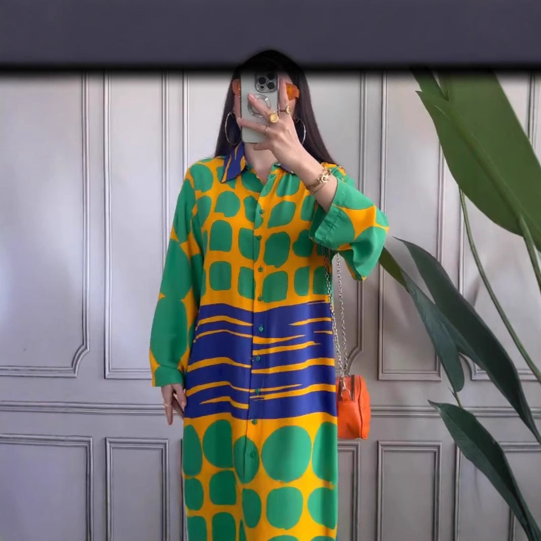 Dame skjortekjole med farverigt geometrisk design og knapdetaljer Stilla