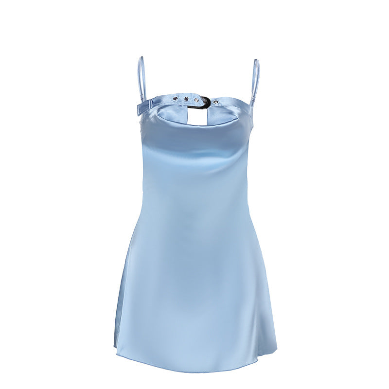 Dame elegante satin kjole med justerbare stropper og eksklusiv udskæring Skovae