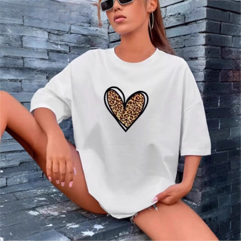 Dame T-shirt med leopardfarvet hjerte-design Stilla