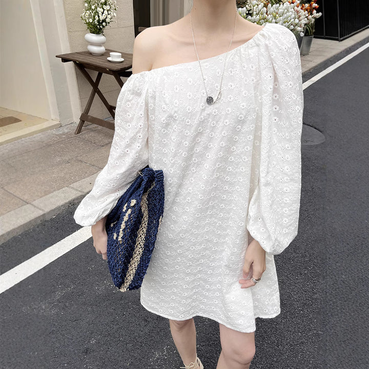 Dame bluse top med elegant ruffles detaljer og åndbart tekstur Stilla